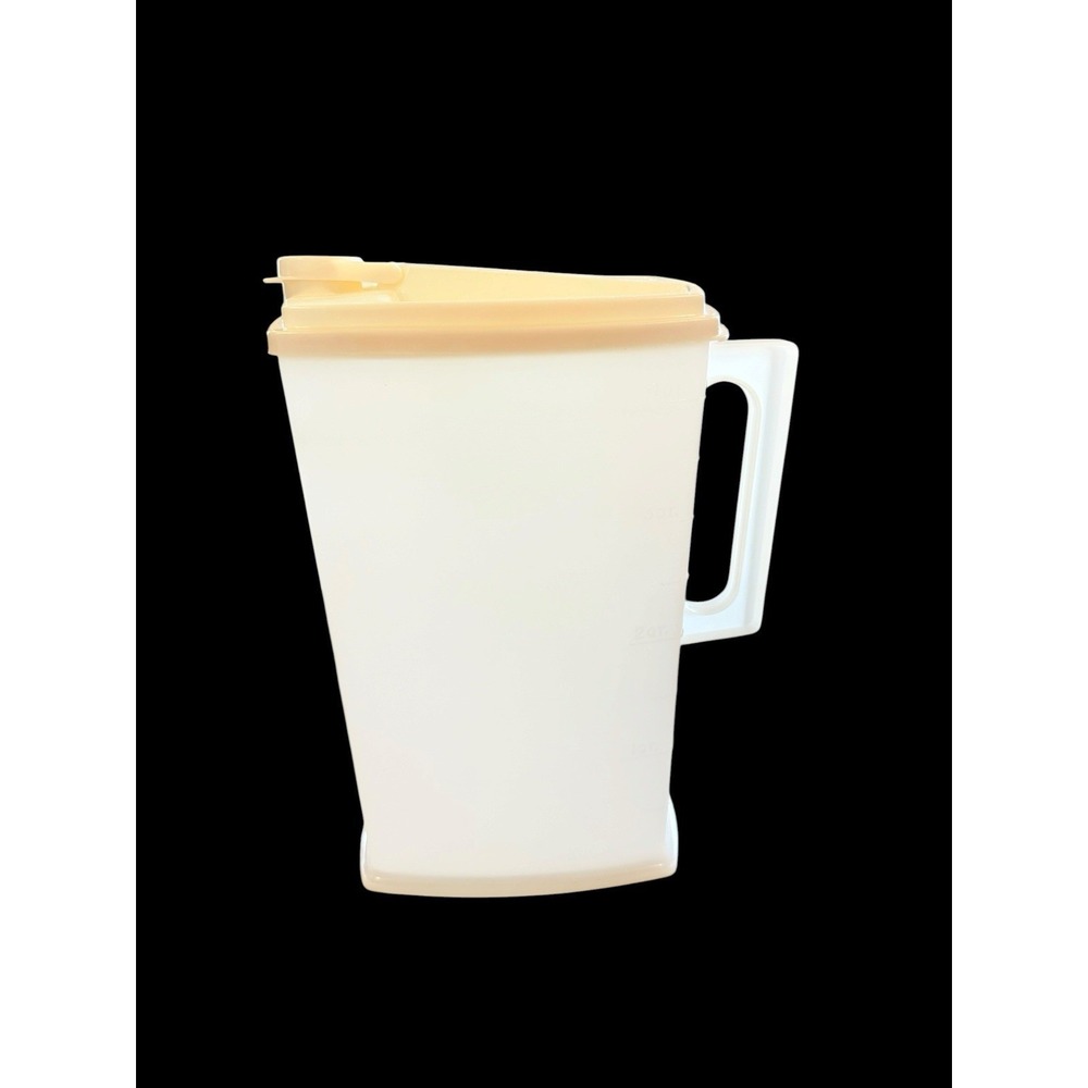 Vtg Rubbermaid 1 Gallon Pitcher Flip Top Lid